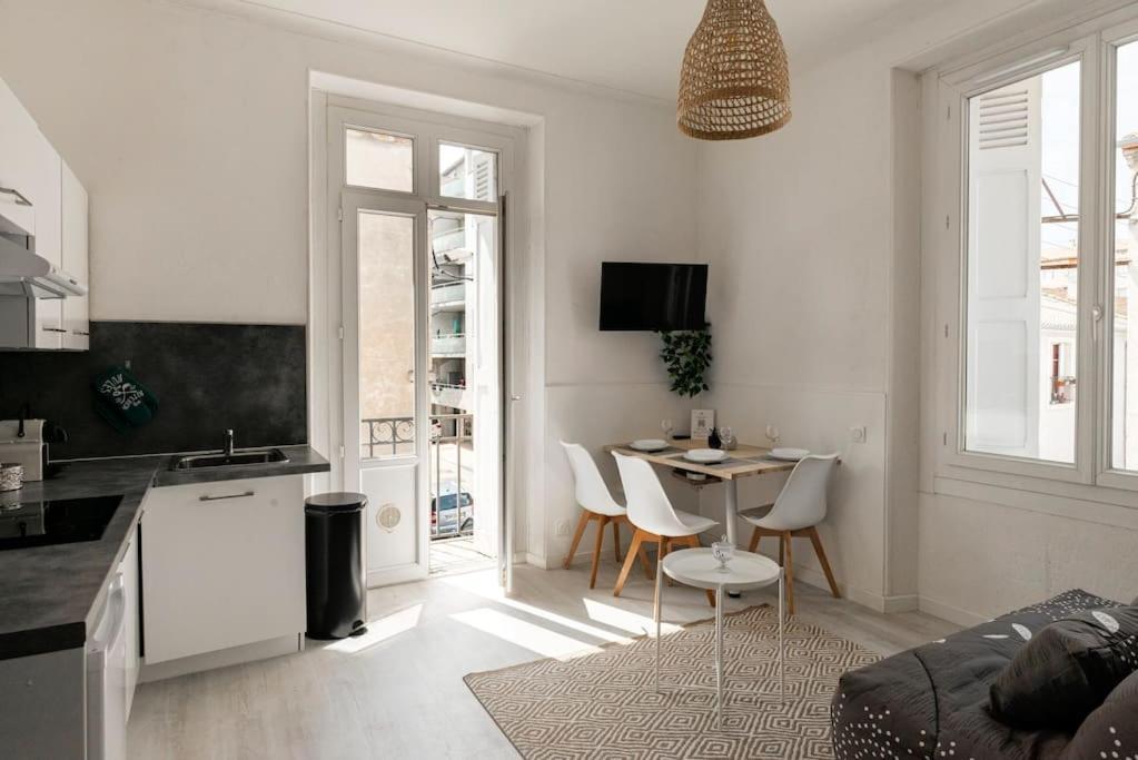 Charmant Studio Arbore Et Climatise Carcassonne Esterno foto